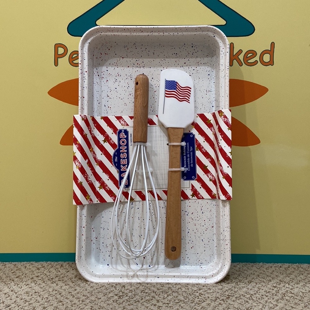 The Bakeshop 3 Piece Patriotic Brownie Baking Set